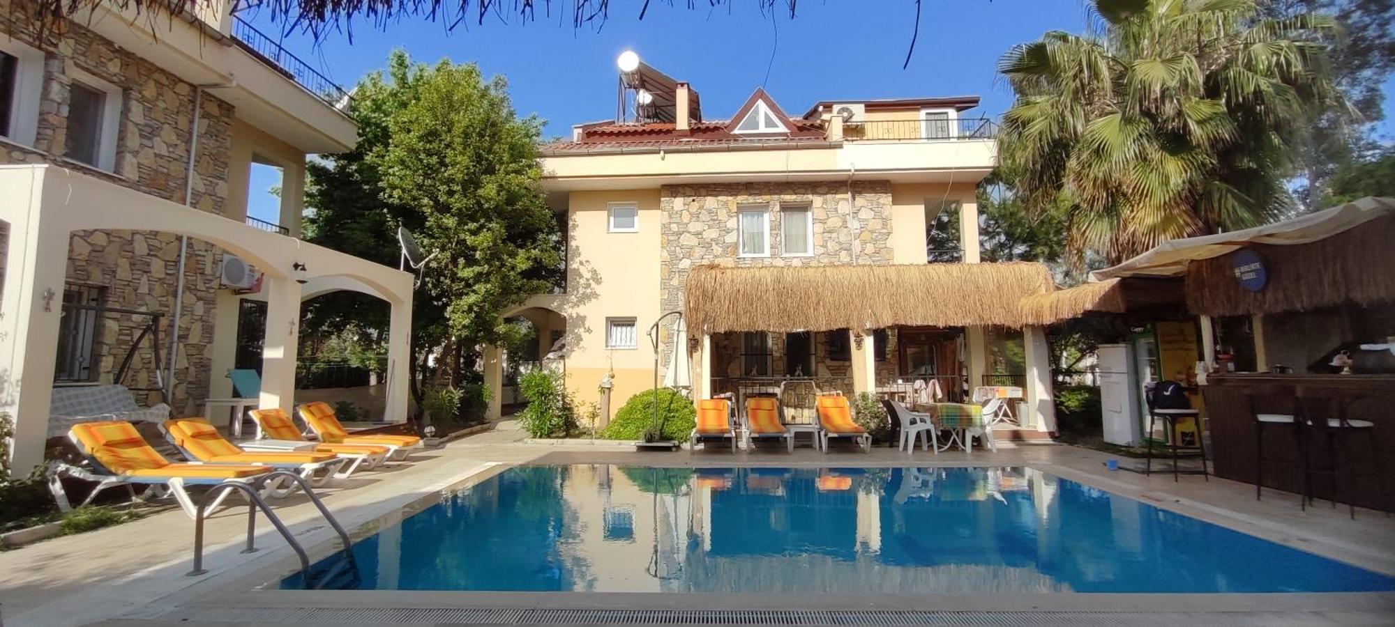 Apart Otel çileks *
